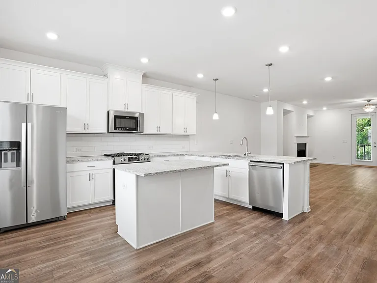 3524 Mount Blue Ave — Photo 7