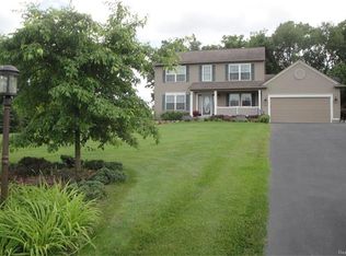 2723 Blossom Farms Dr, Howell, MI 48843