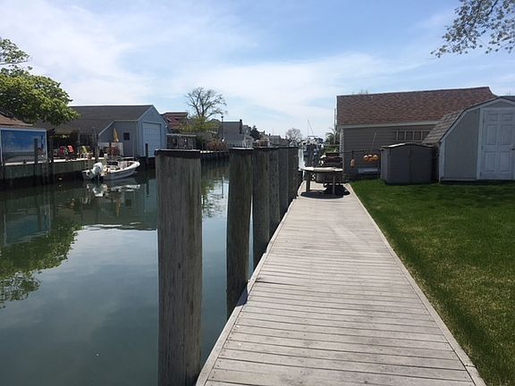 2nd image of 20 Norman Ave