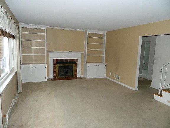 2nd image of 4116 Maricarr Dr