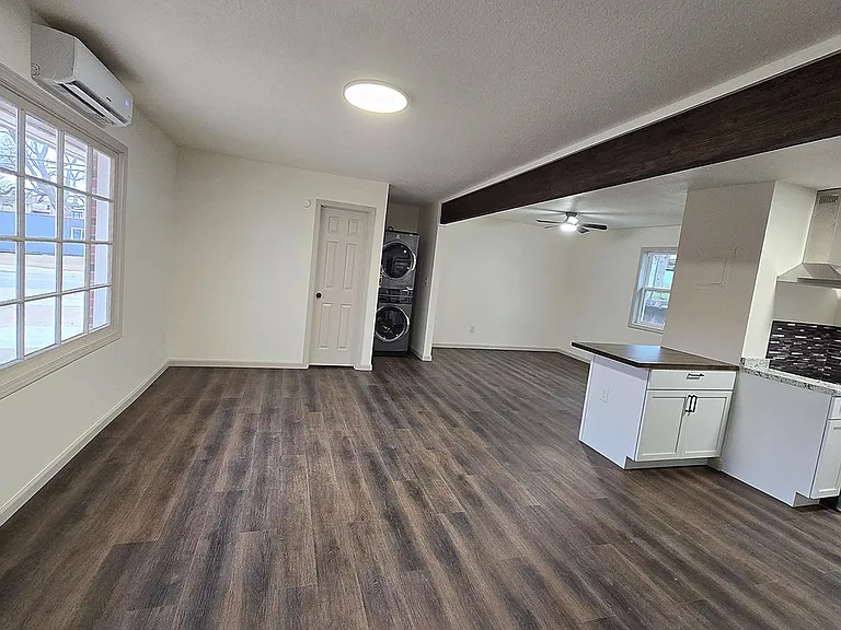 420 W Huntington Ave #A — Photo 11