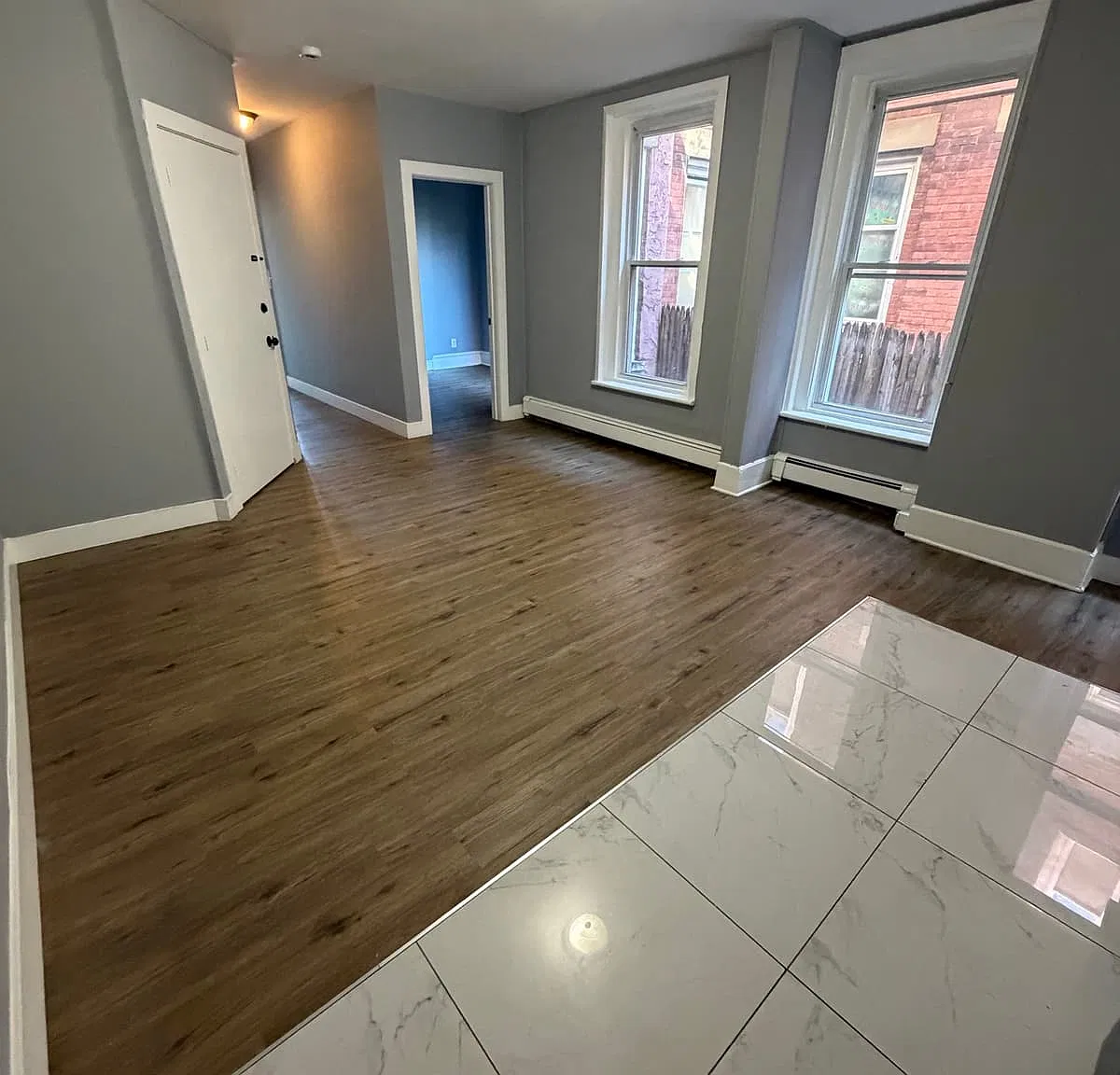 3 bed, 1000 sqft, $2,200 — Photo 3