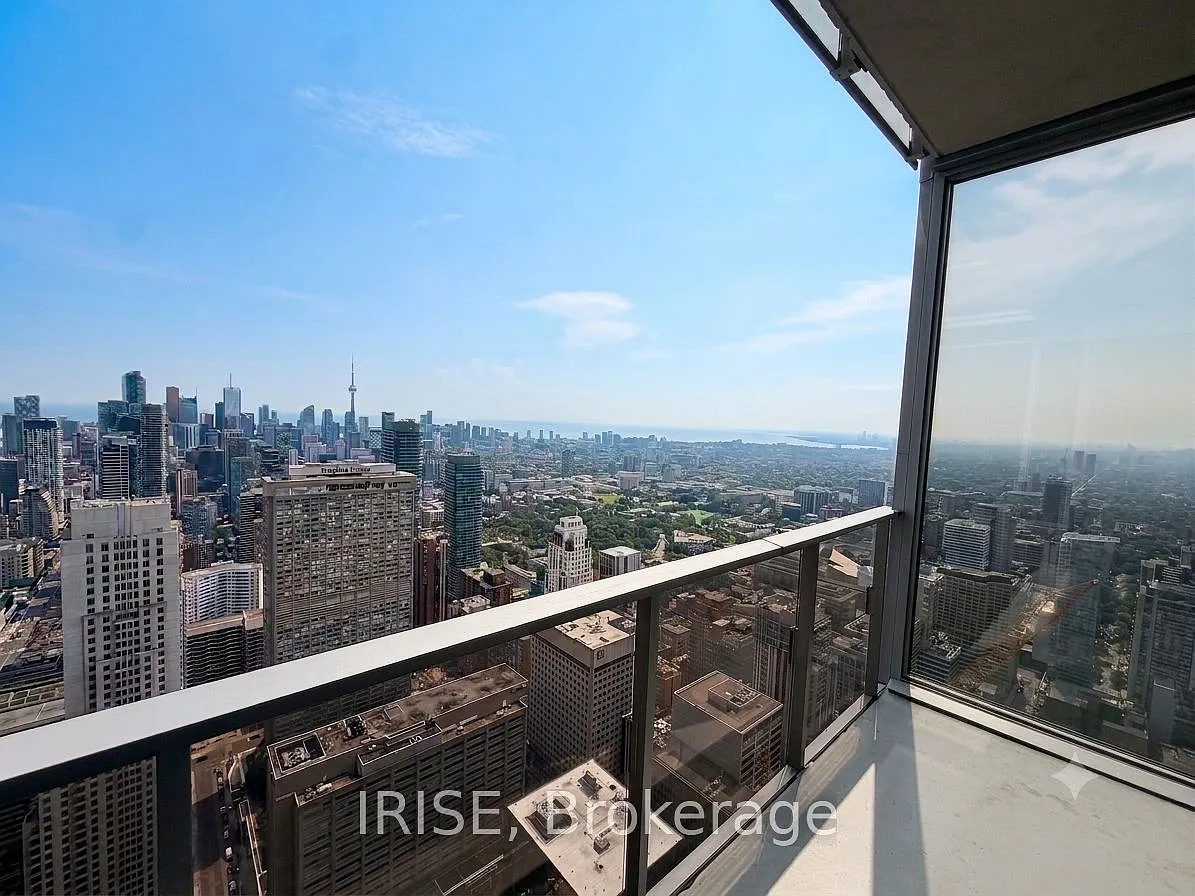 3 bed, $5,800 — Photo 1