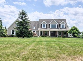 110 E Gunn Rd, Rochester, MI 48306