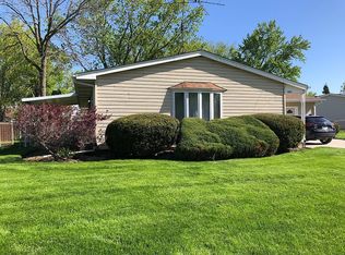 36531 N Douglas Ter, Gurnee, IL 60031