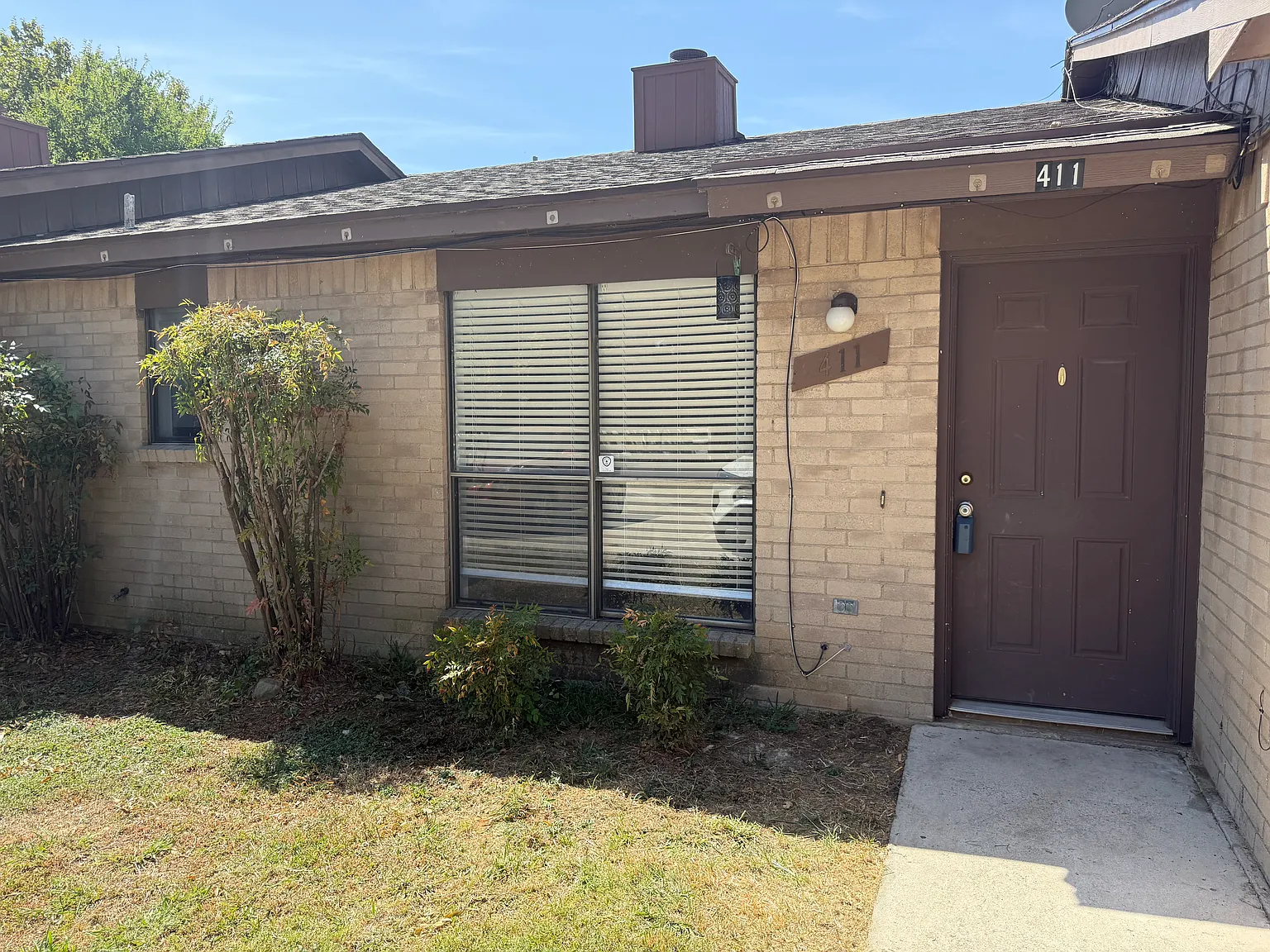 2 bed, $1,300 — Photo 2