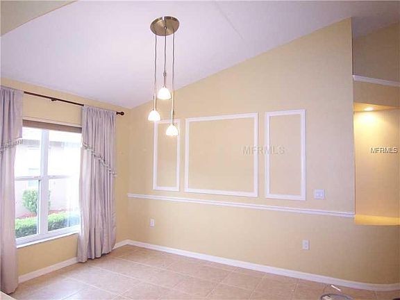 5th image of 7121 Lake Eaglebrooke Dr