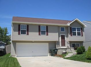 19374 X St, Omaha, NE 68135