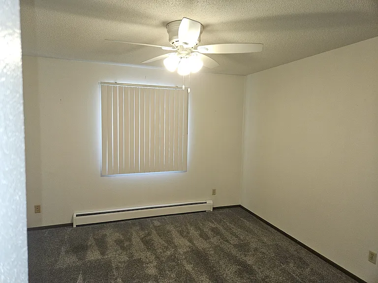 1144 Langley Rd — Photo 10