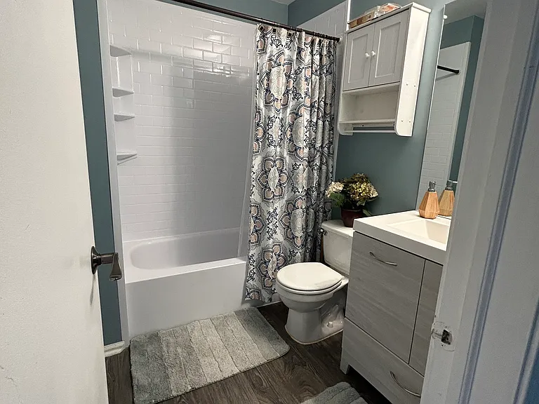 18 Avebury Pl — Photo 11