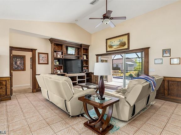 4th image of 10056 Lebanon Dr