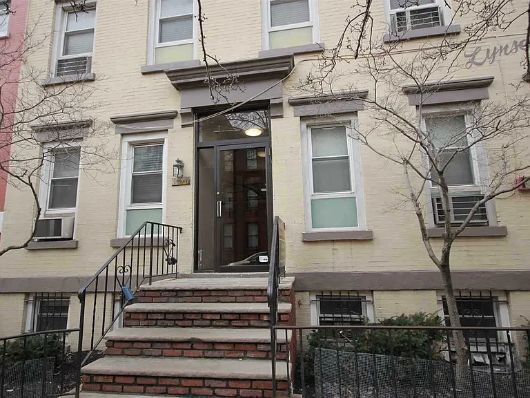 1016 Willow Ave #406 — Photo 9