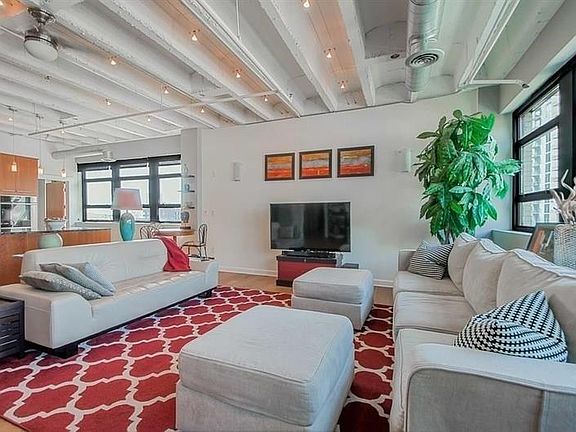 3rd image of 878 Peachtree St NE APT 525