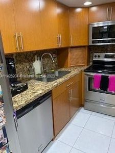210 174th St APT 2106, Sunny Isles Beach, FL, 33160