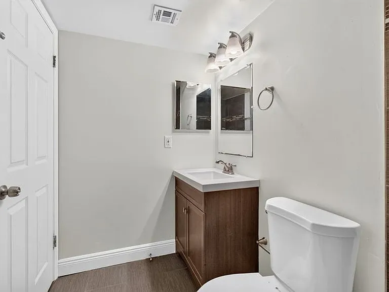 706 Executive Center Dr #23-2-23 — Photo 11