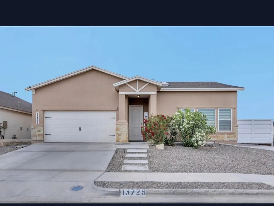 13729 Lago Vista Ave