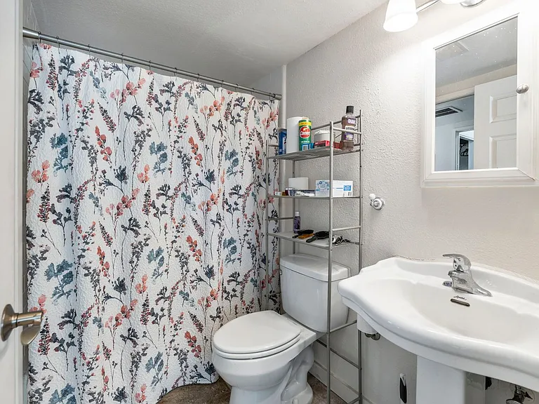 140 Uwapo Rd #21-104 — Photo 13