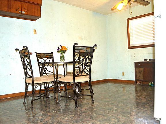 5th image of 1416 Harris Ave