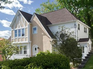 11 Idar Ct, Greenwich, CT 06830