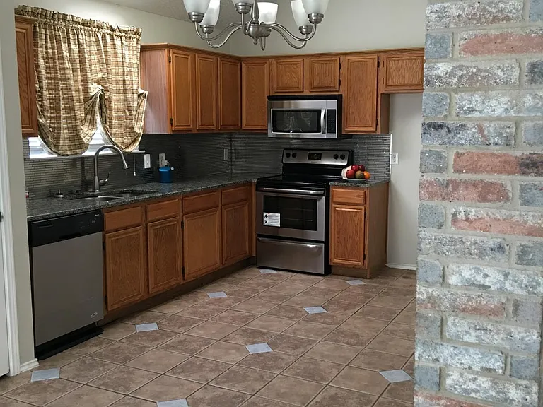 6408 Brookbriar Ct — Photo 6