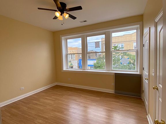 5th image of 2737 W Devon Ave #205