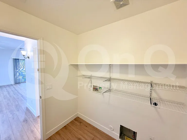 1813 S 123rd Dr — Photo 16
