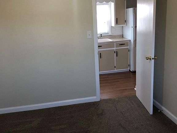 4th image of 523 Traverse Blvd