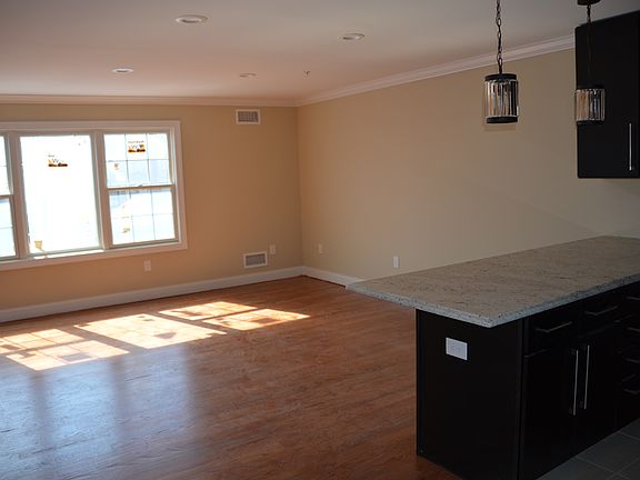 3rd image of 119 Washington Ave