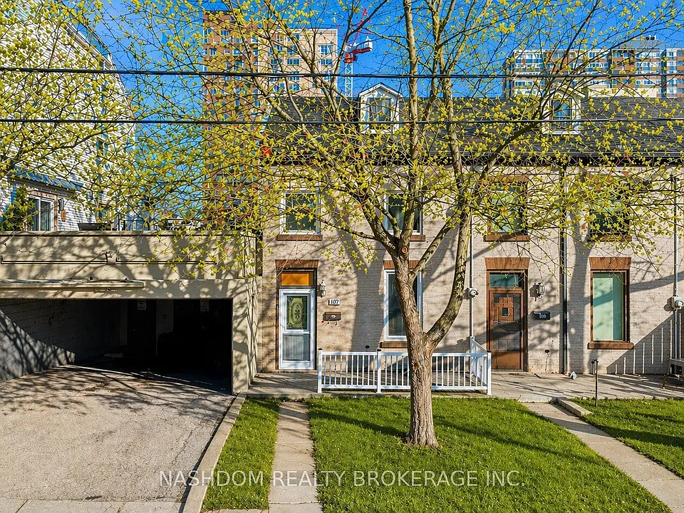 107 Queen St S #2