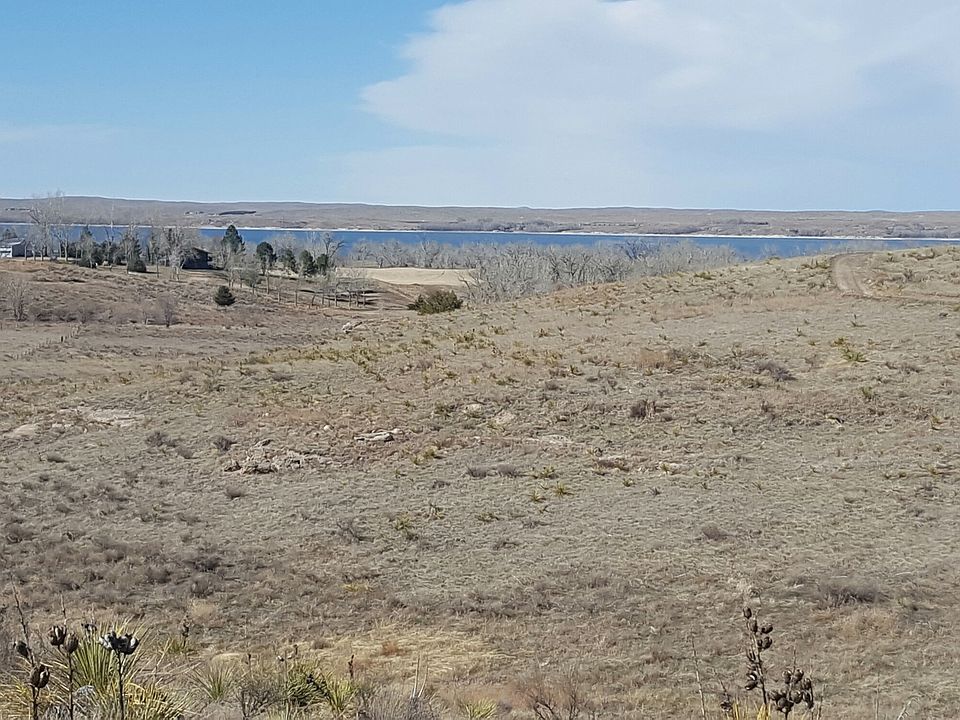 2nd image of 4 Pelican Roost Rd
