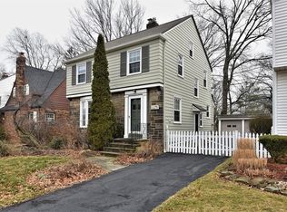 1175 Haselton Rd, Cleveland Heights, OH 44121