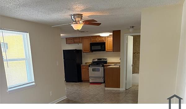 1st image of 10619 Davis Rd APT A