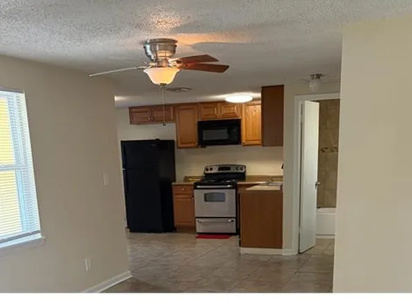 10619 Davis Rd APT A, Tampa, FL 33637