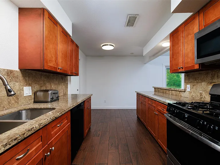 12826 Hill Dr — Photo 30