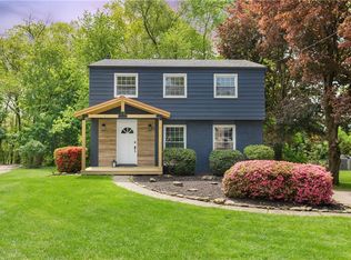 150 Dover Dr, Coraopolis, PA 15108