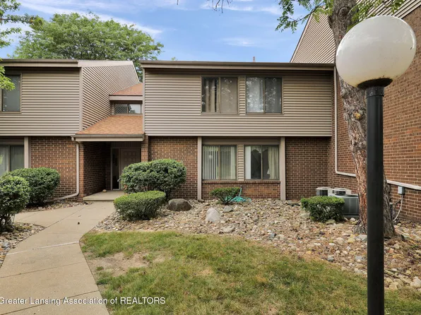 1042 Grenoble Ln Unit B, Lansing, MI 48917
