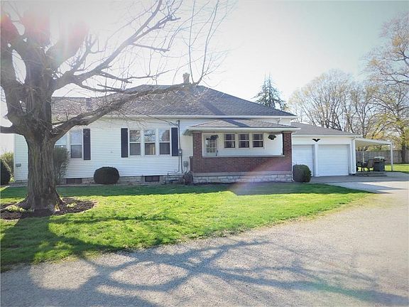 4th image of 1016 E Main St
