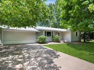 1982 Oak St, Hastings, MN 55033