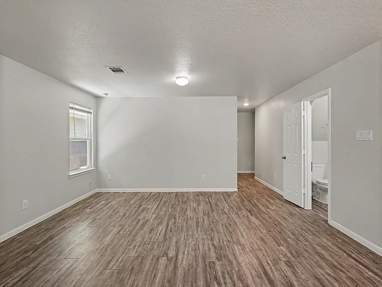 16701 E Hammon — Photo 11