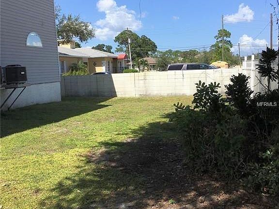 2nd image of 101 47th Ave N #101