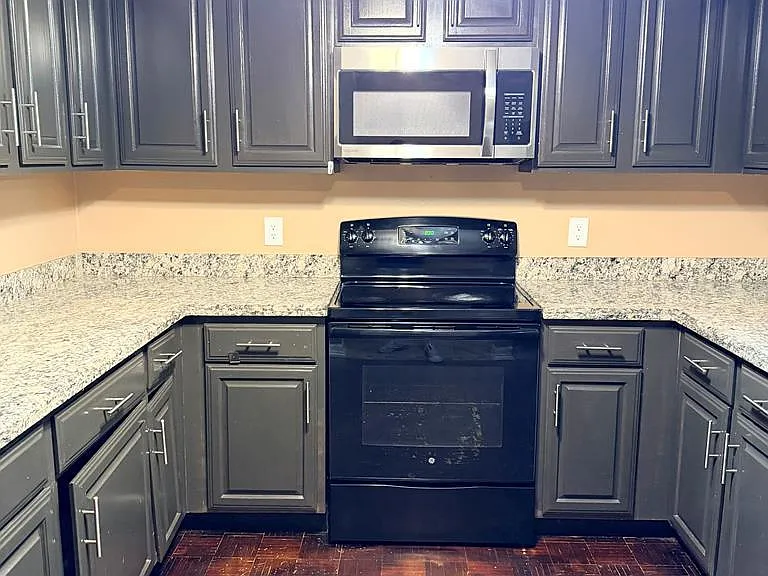 2205 El Dorado Ave — Photo 5