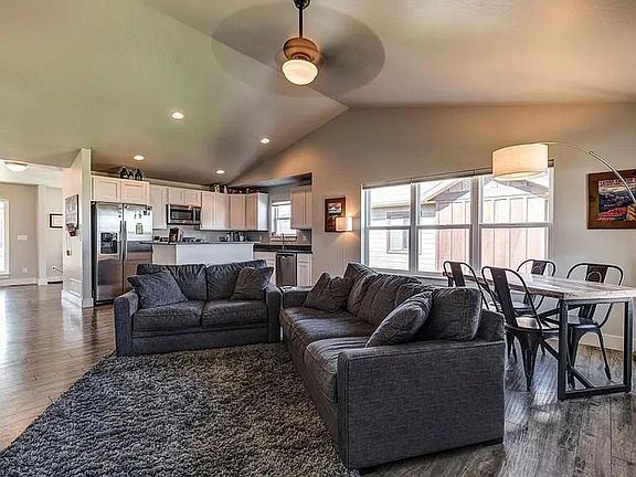 4th image of 347 Ramshorn Peak Ln
