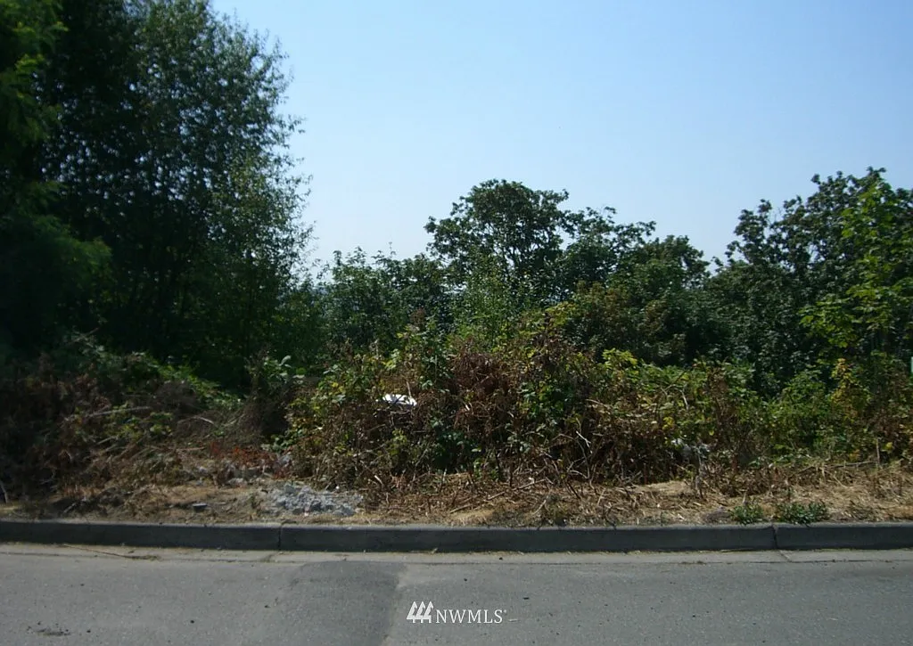 59 XX 20th Avenue S photo 1