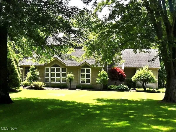 1344 Springwood Trce SE, Warren, OH 44484