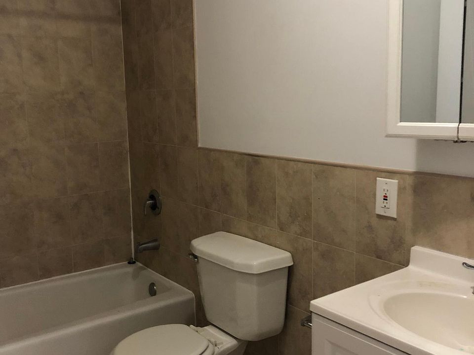 2nd image of 3529 Bruckner Blvd APT 3B