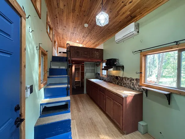 952 Tamarack Ln #2, Columbia Falls, MT 59912