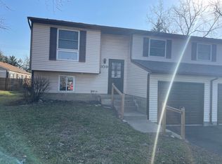 109 Tara Ln, Englewood, OH 45322