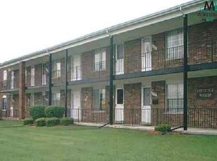 21115 Hayes Ave, Eastpointe, MI 48021