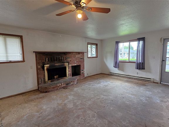 5th image of 836 E 47TH