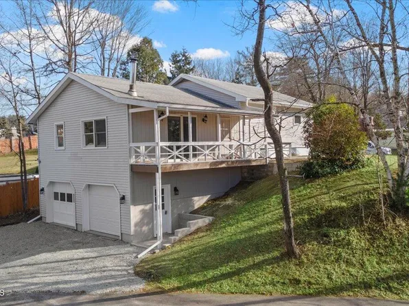 78 Tollgate Road, Averill Park, NY 12018